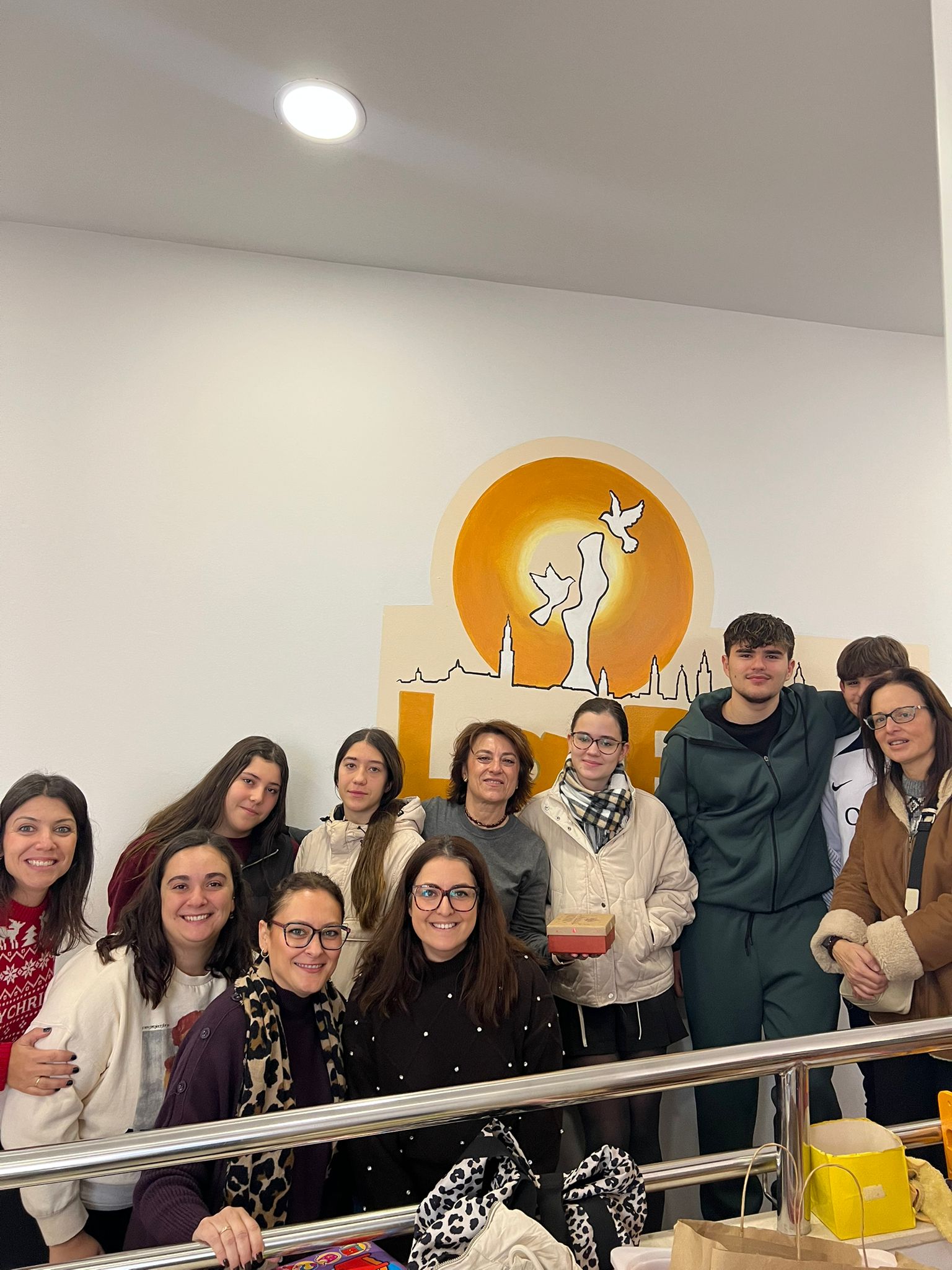 636 euros recaudados para «La Raíz» en el III Mercadillo Solidario